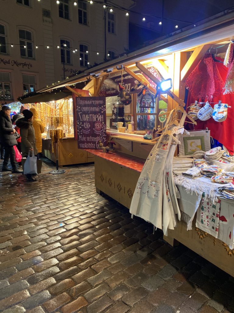 日本はバーコード決済って言っているけど、